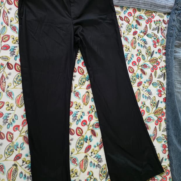 헬렛 슬림 플레어 슬랙스 블랙 L