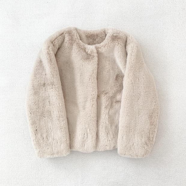 밀크베이지 퍼 자켓 라떼갸루 