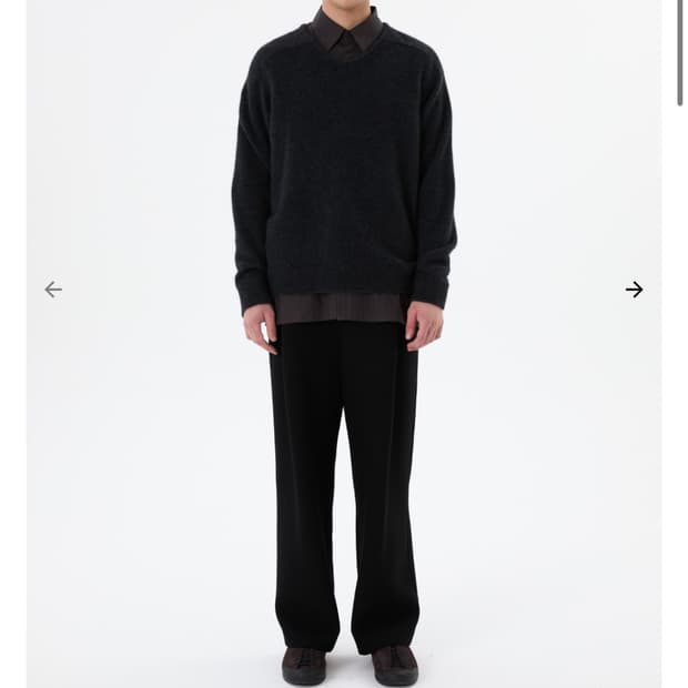 (구매) 아모멘토 브이넥 니트