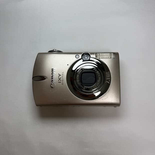캐논 IXY 700 / IXUS 750 / SD 550 (익시, 익서스)
