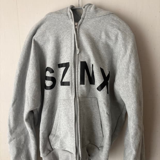 이지 코리아 후드 칸예 웨스트