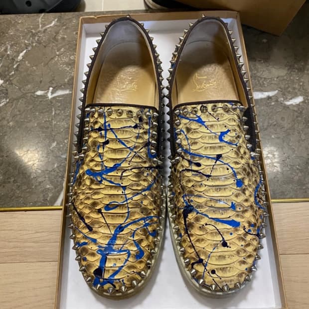 크리스찬 루부탱 스파이크 파이톤 슬립온 풀구성