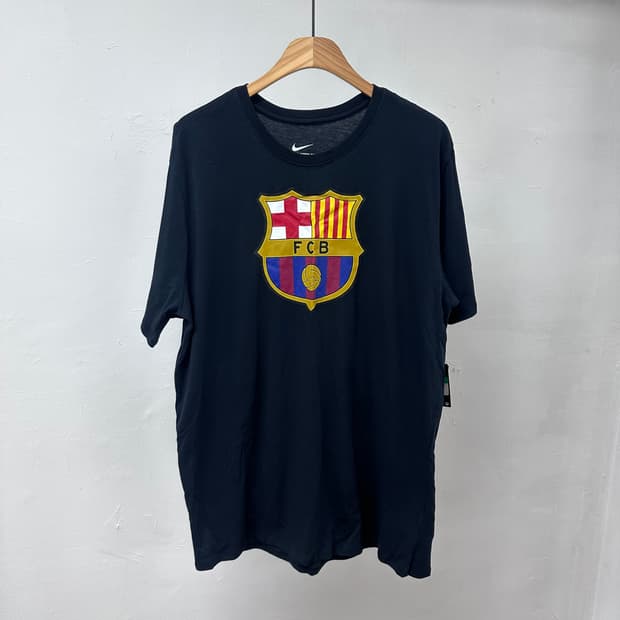 (새상품) 나이키 FC바르셀로나 블랙 반팔 티셔츠 XL사이즈