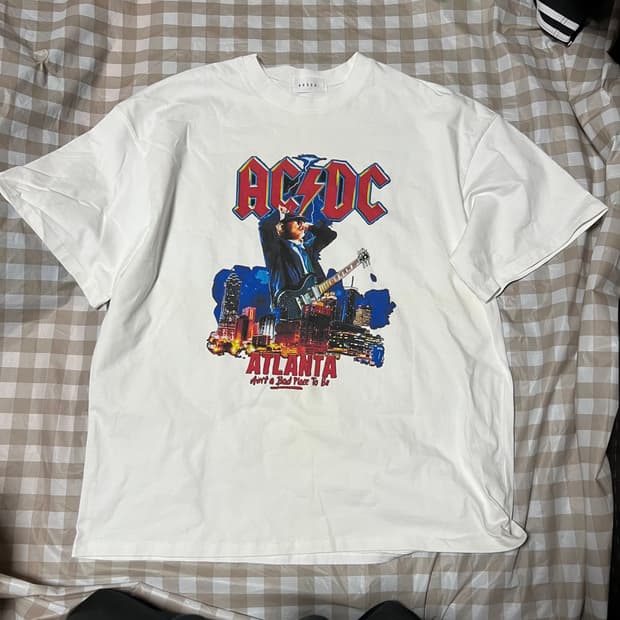 40324 ACDC 반팔 화이트 100-105 흰색 오버핏 스트릿