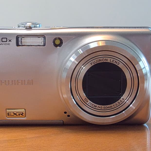 후지필름 F80EXR 빈티지카메라