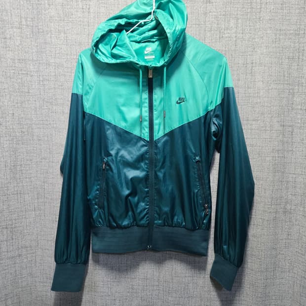 나이키 여성 윈드러너 바람막이 