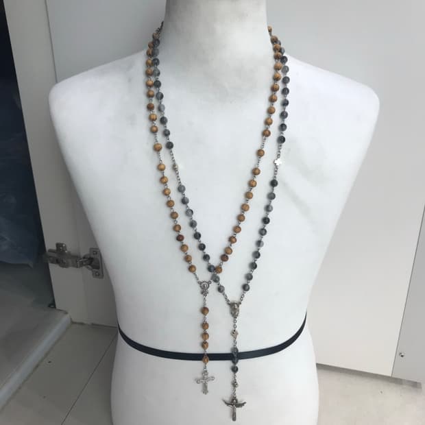 Vintage rosary cross pendant necklace 
