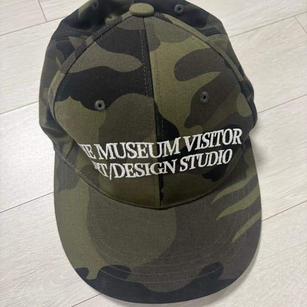 더뮤지엄비지터 카모캡