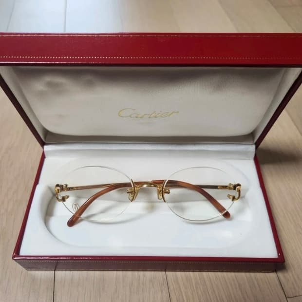 00s cartier 까르띠에 금장 말발굽 무테 안경 (풀구성)