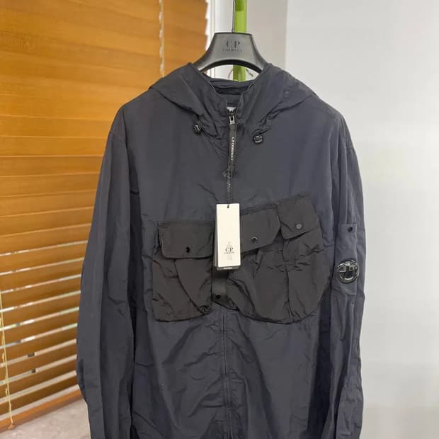 cp컴퍼니 탄창 후드셔츠