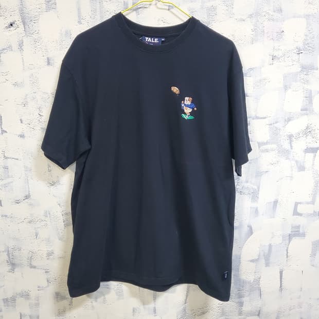 예일 YALE 블랙 반팔 티셔츠