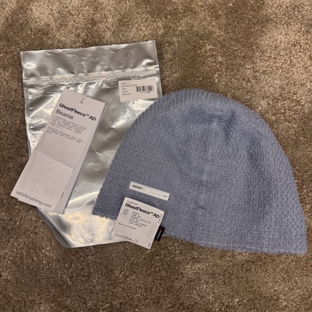 새티스파이 고스트플리스 비니 스톤