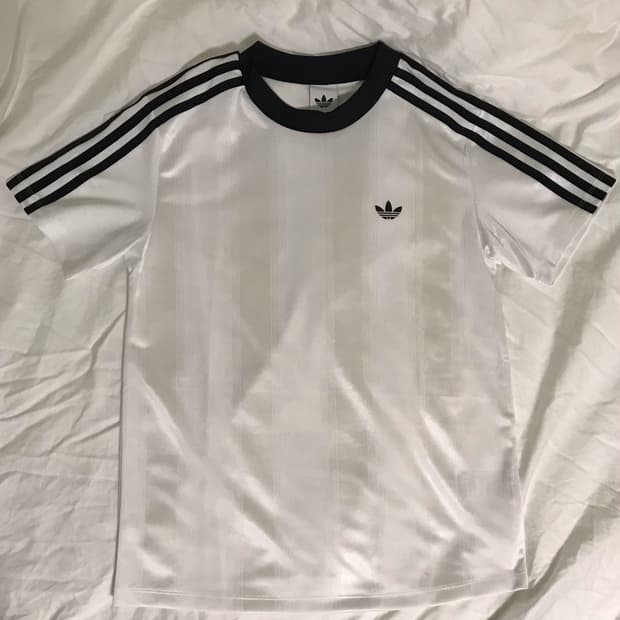 아디다스 파이어버드 새틴 슬림 티셔츠