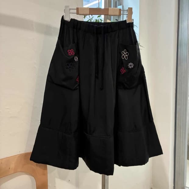 꼼데가르송 스커트