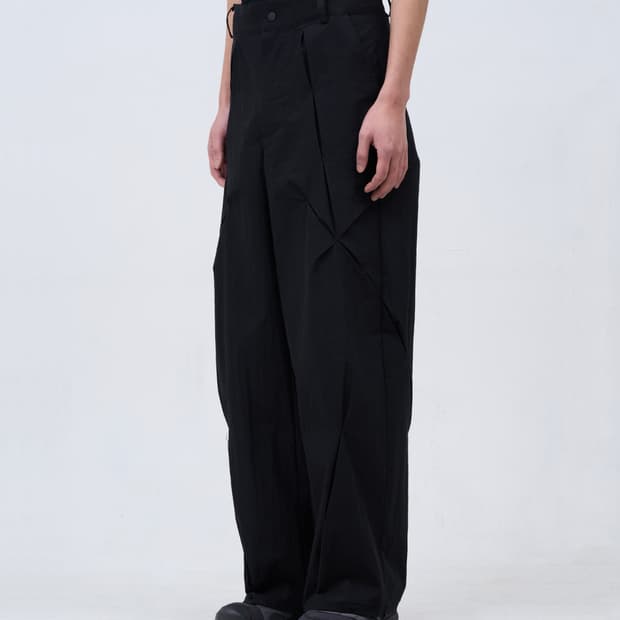 KASAKASA Pleated Curve Pants