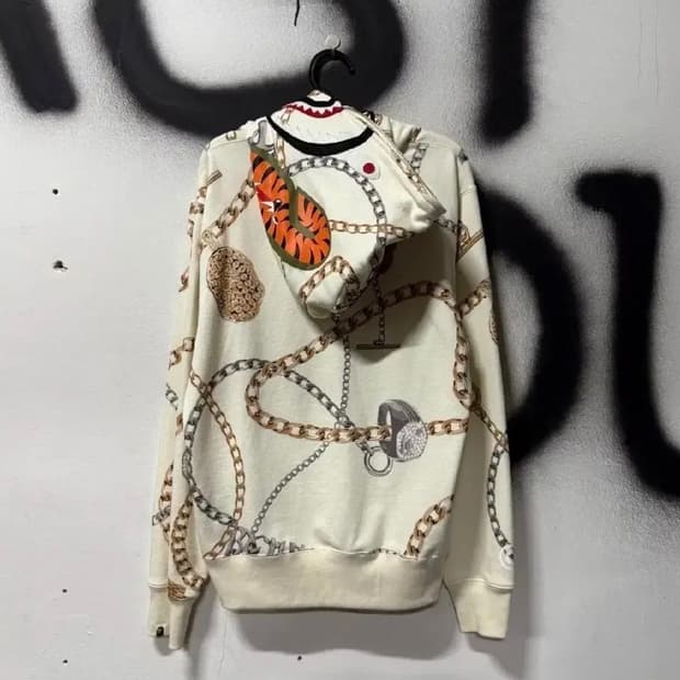 베이프 한정판 쥬얼 카모 샤크후드 백계 L