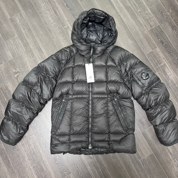 CP 컴퍼니 dd쉘 패딩 S size