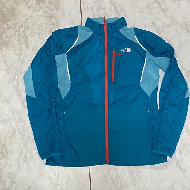 노스페이스 얇은 바람막이 자켓 100 사이즈