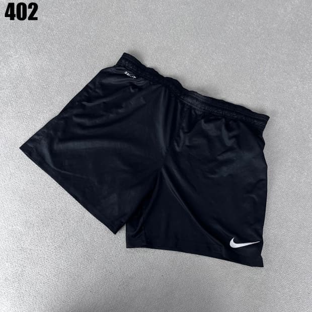나이키 드라이핏 반바지 