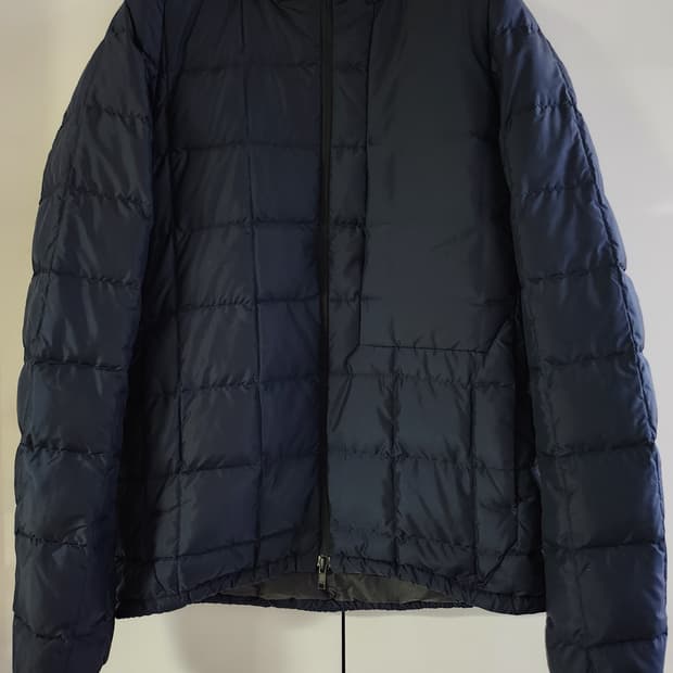 띠어리 남성 패딩