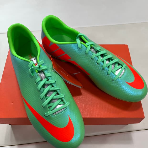 나이키 Mercurial Victory IV HG (새제품)