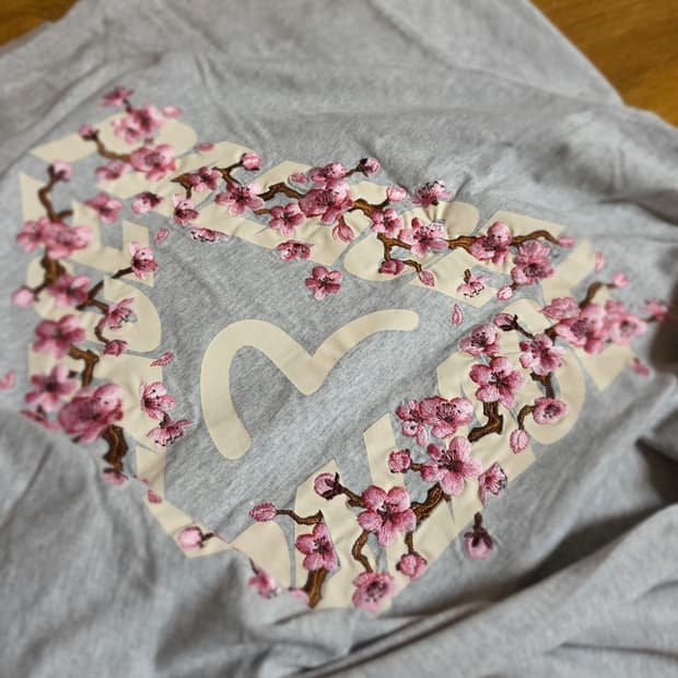 [XXL]팔라스X에비수 벚꽃자수 티