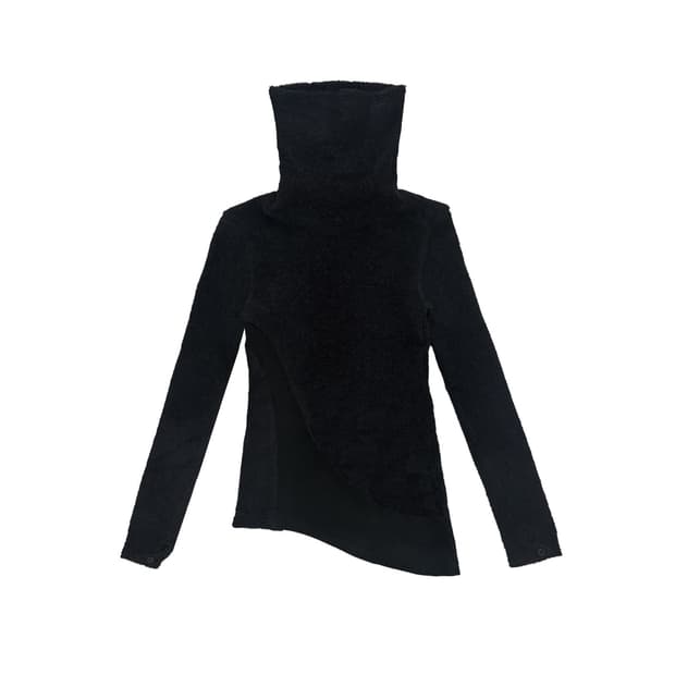 AW24 CURVED TURTLENECK SWEATER