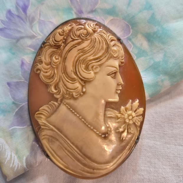 빈티지 리얼쉘 카메오