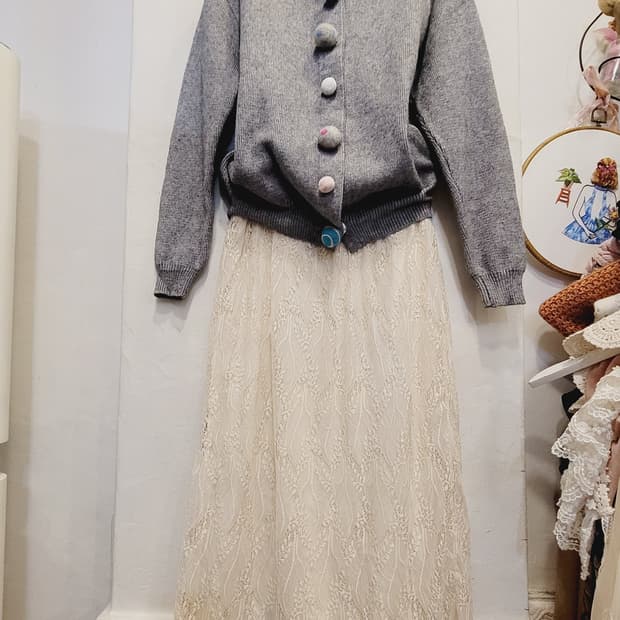 폼폼 가디건. 리버시블 레이스. 니트스커트