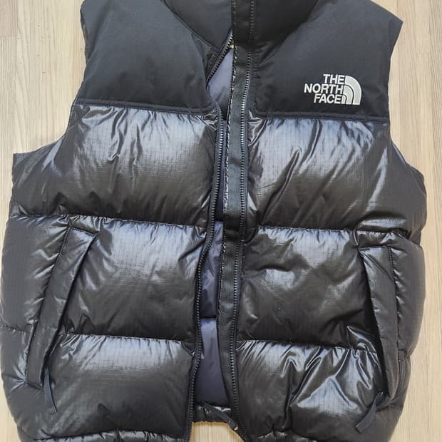 노스페이스 조끼패딩 블랙