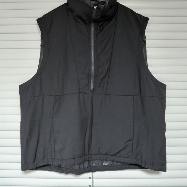 [2]SandWaterr RESEARCHED LIGHT PUFF VEST