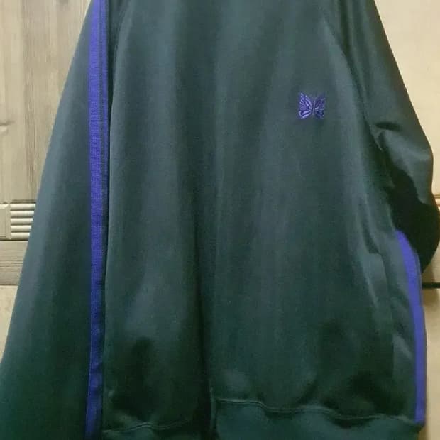 니들스 x 빔즈 크루넥 검보 m사이즈 트랙 맨투맨 니들즈 블랙 black