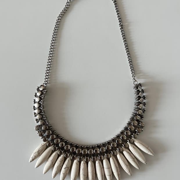 스파이크 문 인디언 빈티지 목걸이