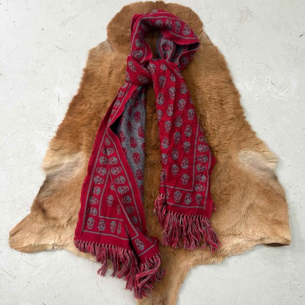 알렉산더 맥퀸 스컬 머플러