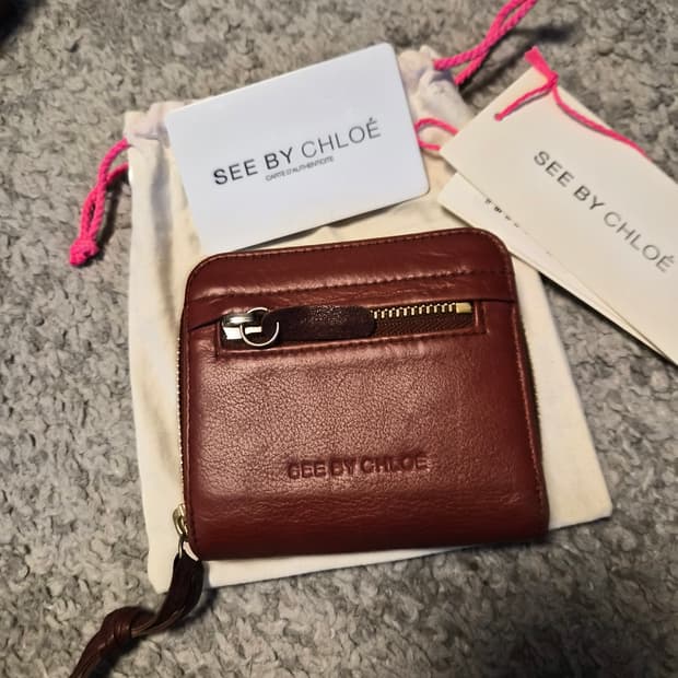 See by Chloe 지갑