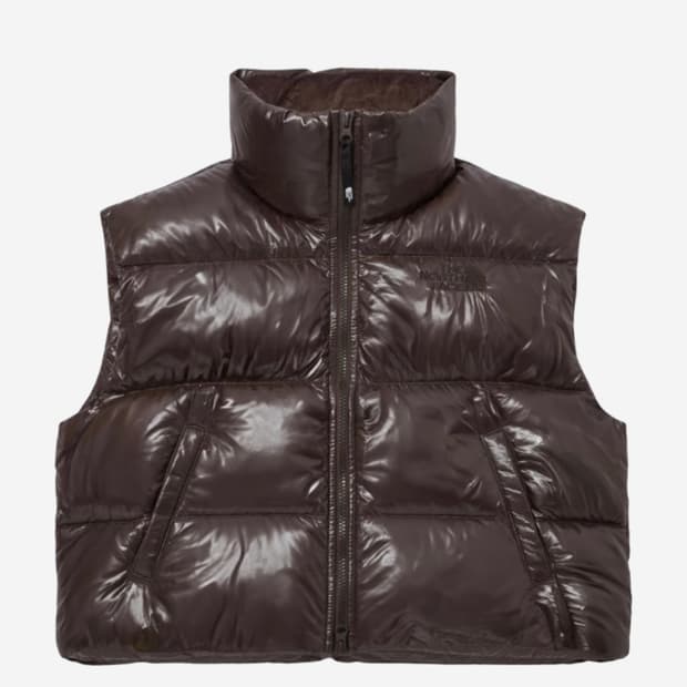 노스페이스 화이트 라벨 글로시 다운 베스트 브라운