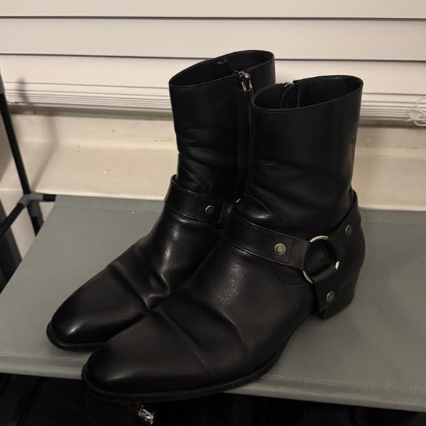 생로랑 와이어트 하네스 부츠 (41사이즈)