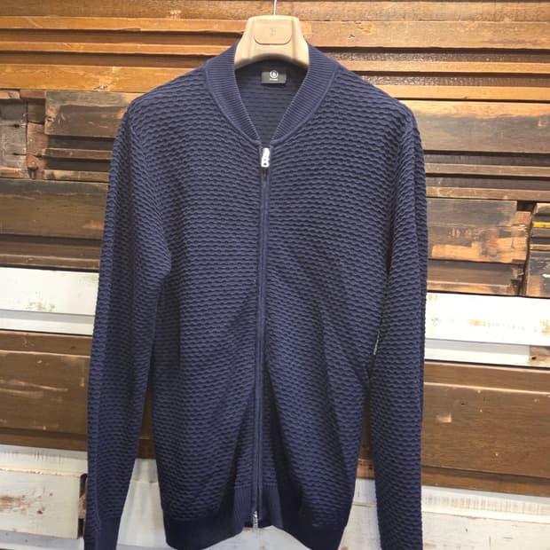 보그너 니트짚업자켓