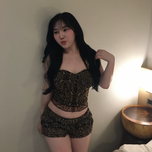 레오파드 셔링 튜브탑