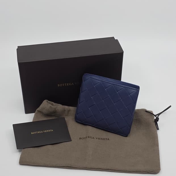 [풀박스]보테가베네타 인트레치아토 반지갑 네이비