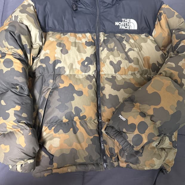 노스페이스 눕시 카모 700 유럽판