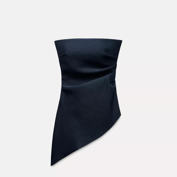 언밸런스 턱 디테일 탑