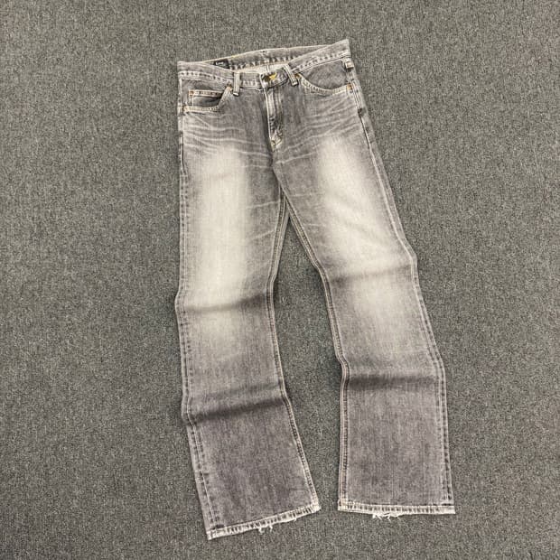 32)LEE 빈티지 워싱 그레이 부츠컷 데님팬츠