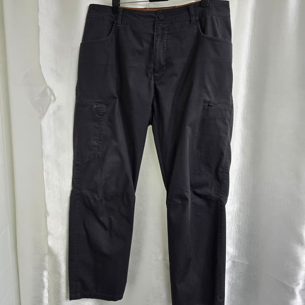 데카트론 차콜 남성 카고 바지 (1970)