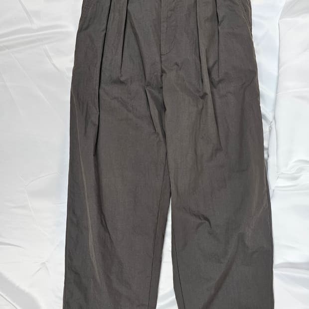 러프사이드투턱와이드팬츠