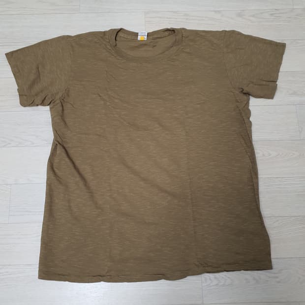 벨바쉰 옐로우 라벨 티셔츠