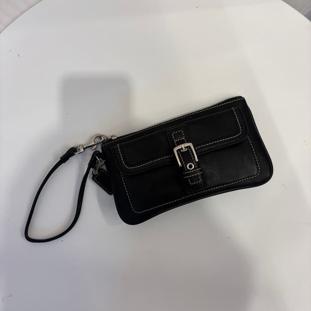 정품 코치 스트랩 지갑    