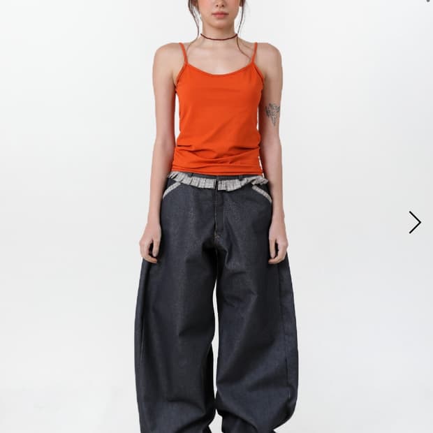 오운서 Checkmate Frill Curvy Denim Pants
