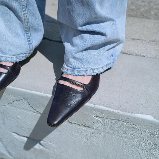 피에톤 카라 슬링백 펌프스 힐 235 매트블랙