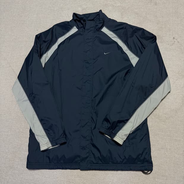 나이키 스몰스우시 바람막이